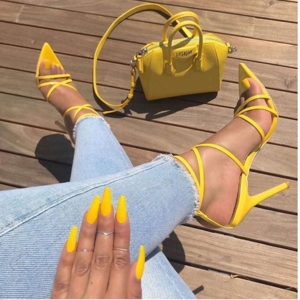 New Yellow Pointed Toe Sandals